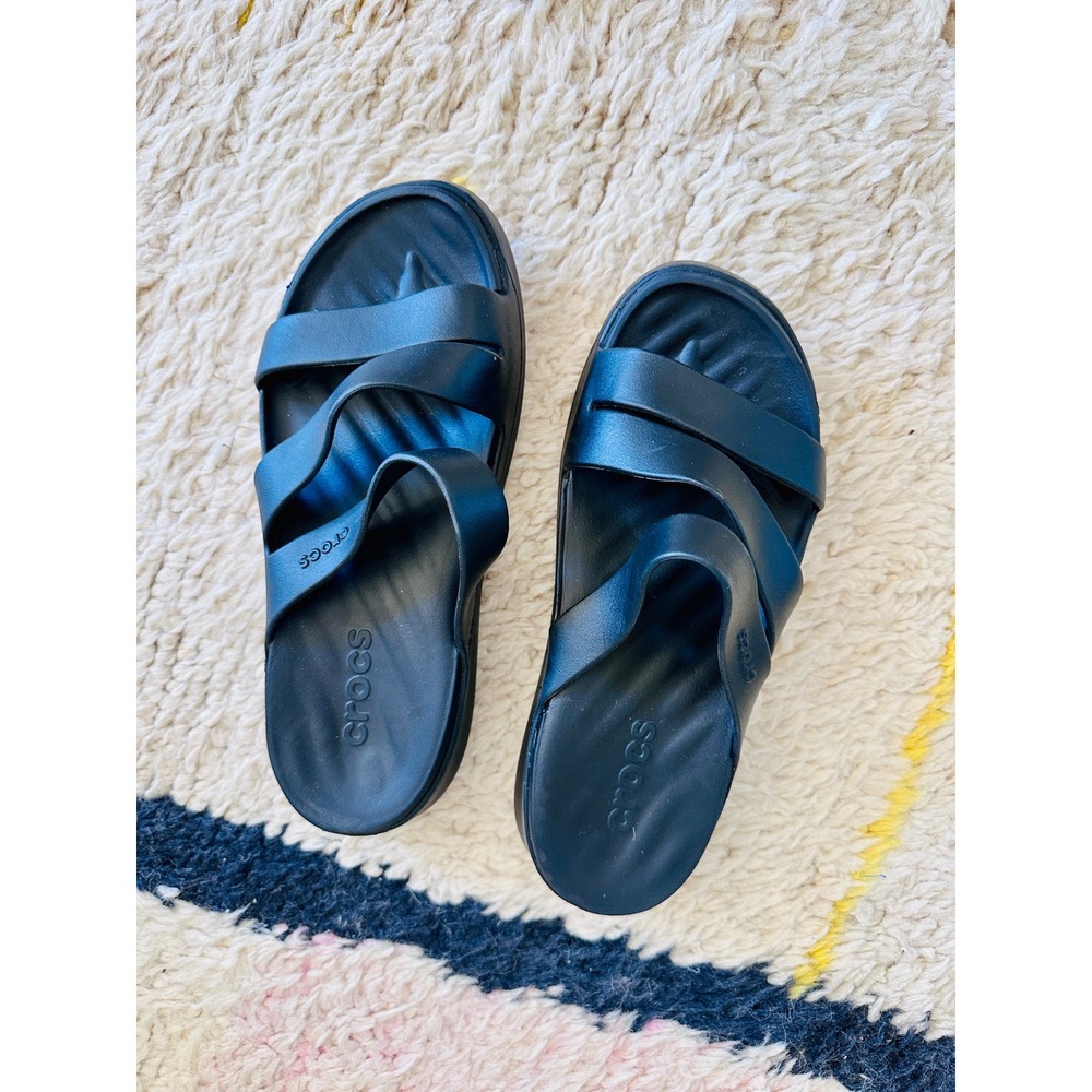 Crocs Swiftwater Strappy Sandals Black Women Size 6 Slide Comfort Beach Water